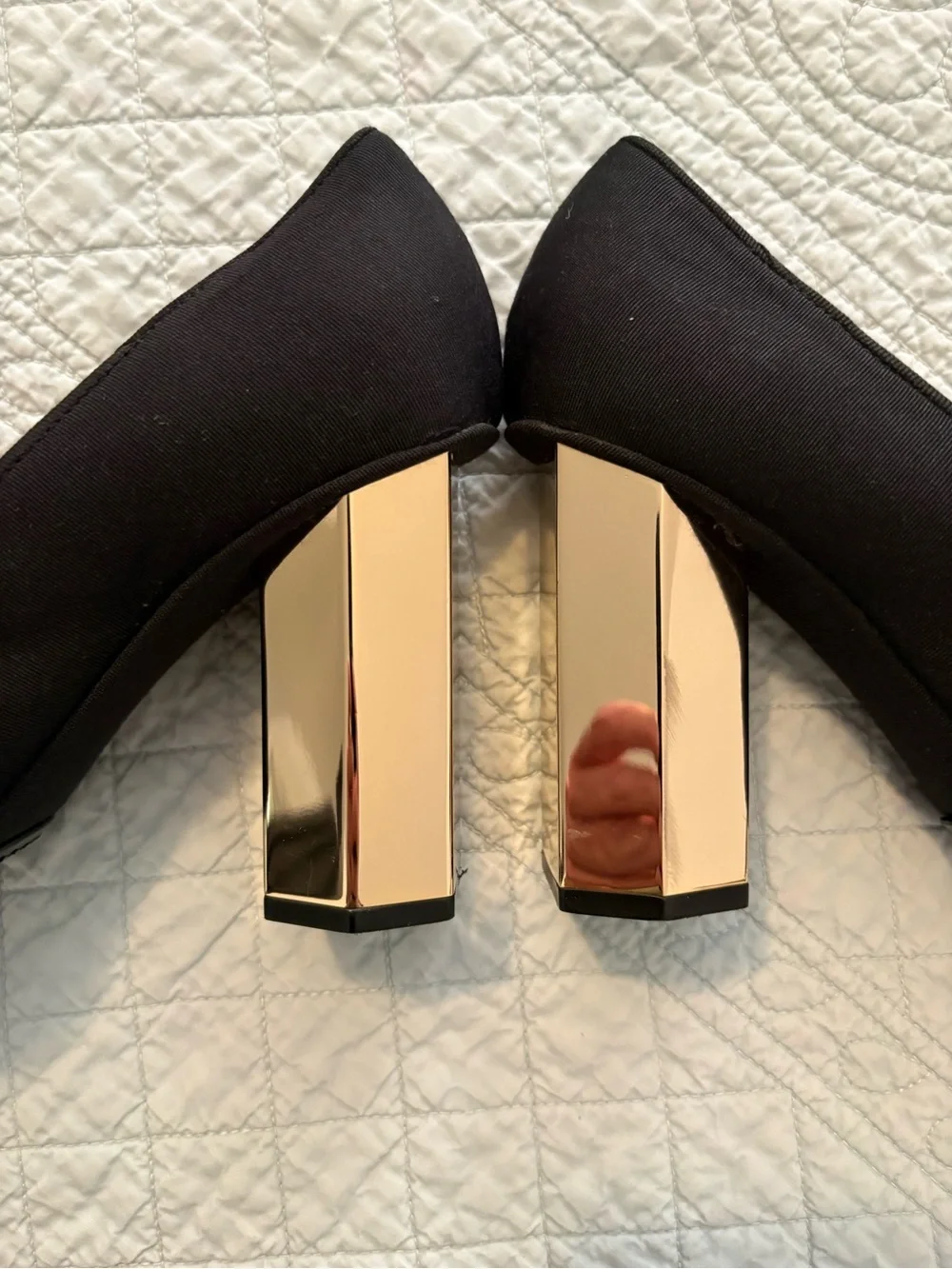 Tory Burch Regina 90mm pump shoe.  Size 7 1/2.